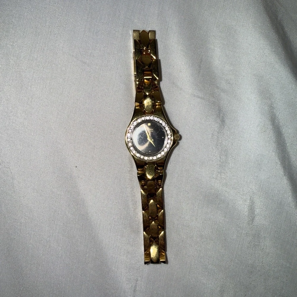 VTG Citizen Elegance Black Gold Tone Ladies Watch 9
